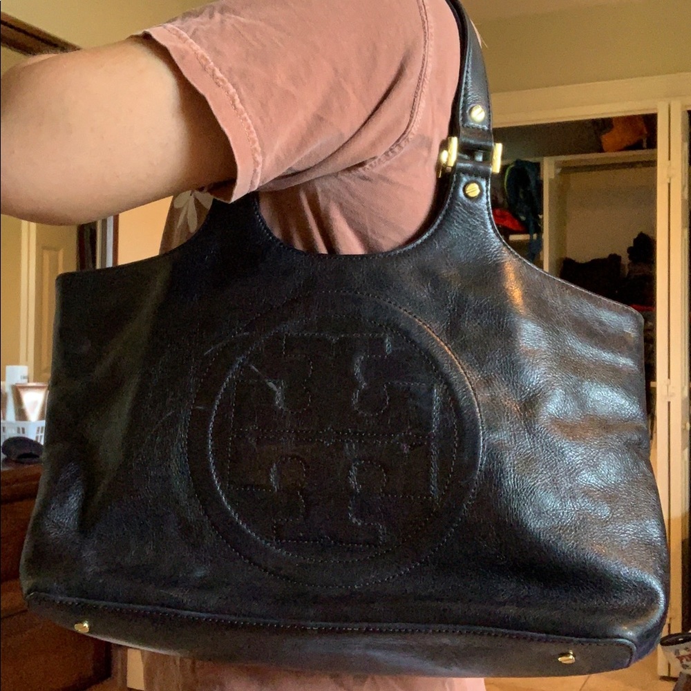 Tory Burch Bombe Black Leather Tote